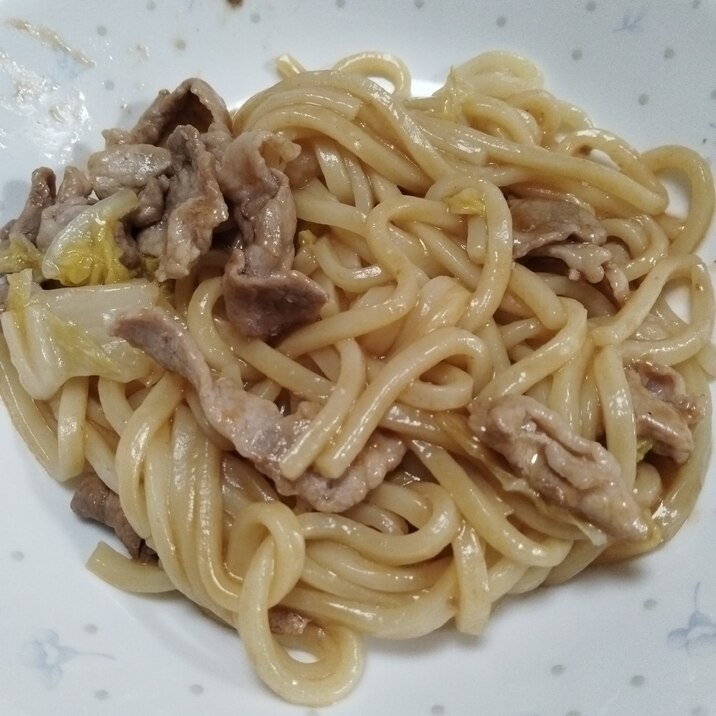 白菜と豚肉のソース焼きうどん